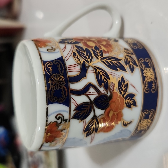 Vintage Demitasse Style cup/saucer - Picture 7 of 9